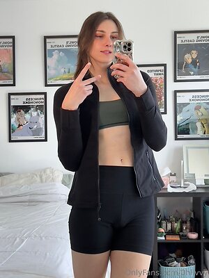 0hlivvy Nude Leaked Photo #33