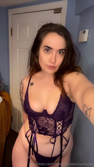 0samabinbootypoppin Nude Leaked Photo #2