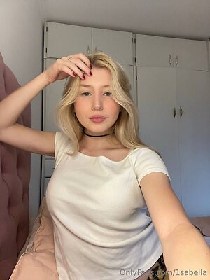 1sabella Nude Leaked Photo #23