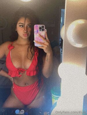 4lulu Nude Leaked Photo #18