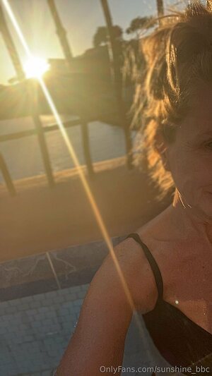 4sunshinesnow Nude Leaked Photo #14