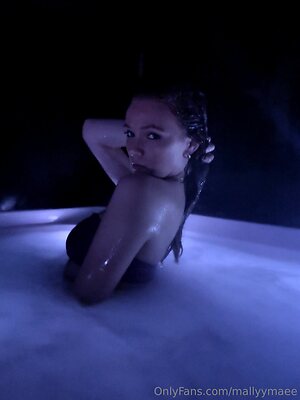 7mollyymae Nude Leaked Photo #19