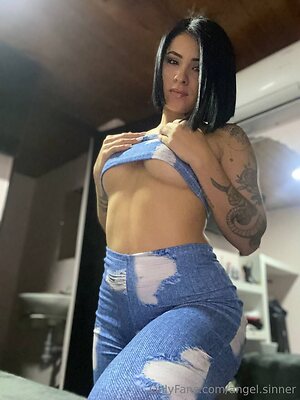 a-gel Nude Leaked Photo #12