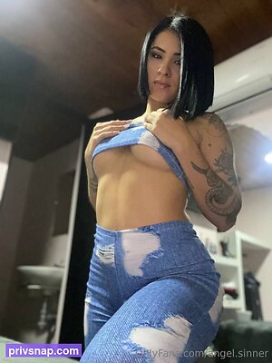 a-gel Nude Leaked Photo #31