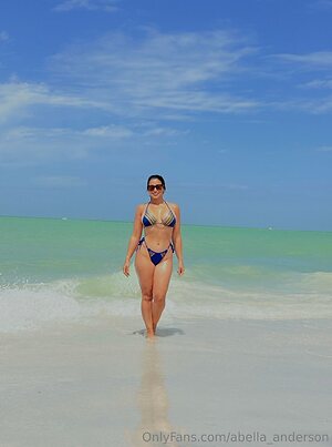 abella anderson Nude Leaked Photo #5
