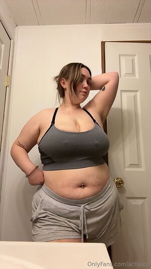 achainz Nude Leaked Photo #28