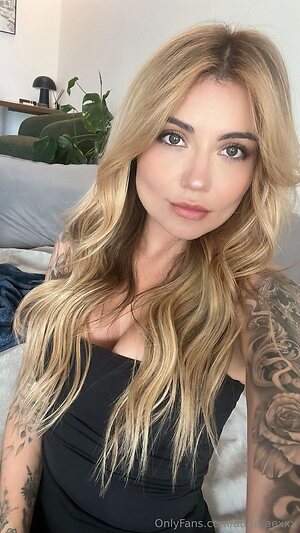 adriaraexxx Nude Leaked Photo #12