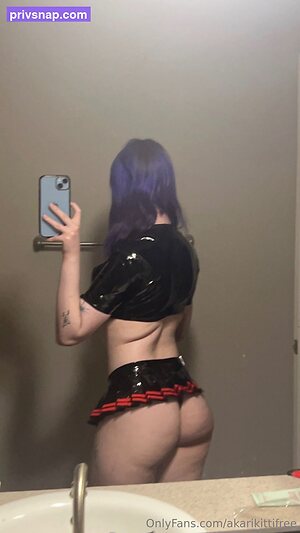 akarikittifree Nude Leaked Photo #34