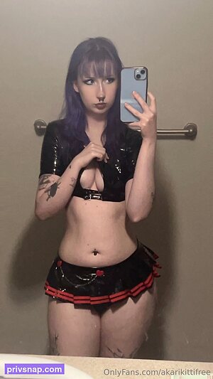 akarikittifree Nude Leaked Photo #35