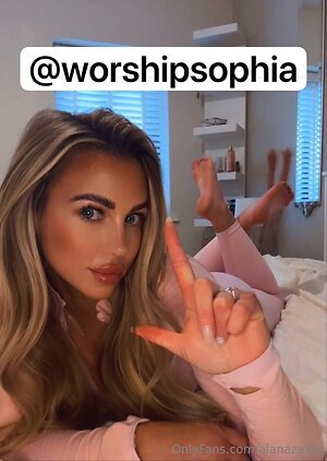 alanazaidx Nude Leaked Photo #8
