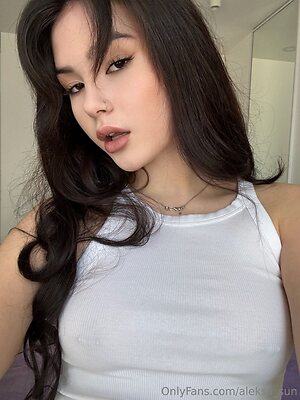 aleksa sun Nude Leaked Photo #5