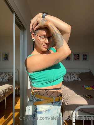 aleksiexperiencefree Nude Leaked Photo #11