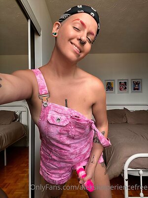 aleksiexperiencefree Nude Leaked Photo #14