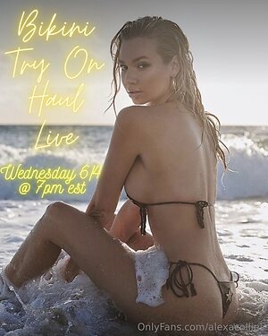 alexacollins Nude Leaked Photo #14