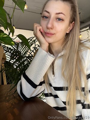 alexagol19 Nude Leaked Photo #22