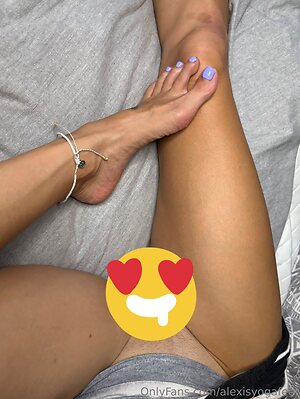 alexisyogafeet Nude Leaked Photo #19