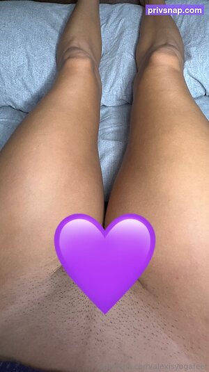 alexisyogafeet Nude Leaked Photo #31