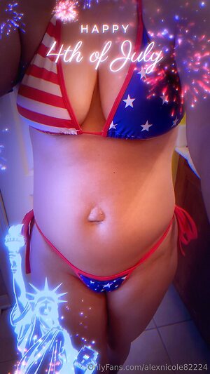 alexnicole82224 Nude Leaked Photo #10