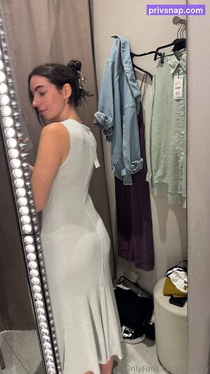 aliaway Nude Leaked Photo #34
