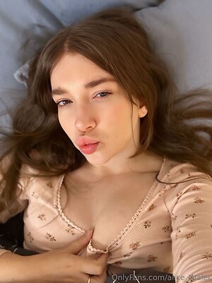 alice thaler Nude Leaked Photo #12