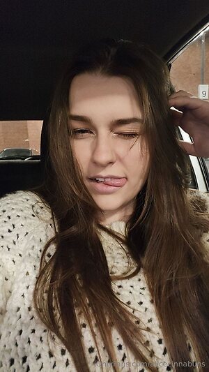 alicecinnabuns Nude Leaked Photo #12