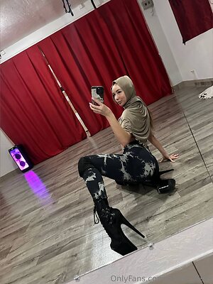 alicee kisss Nude Leaked Photo #7