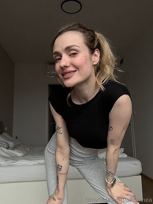 aliceshea Nude Leaked Photo #19