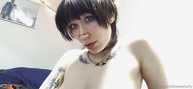 alicexatrocity Nude Leaked Photo #8