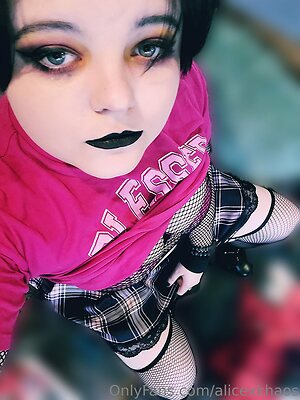 alicexkhaos Nude Leaked Photo #12