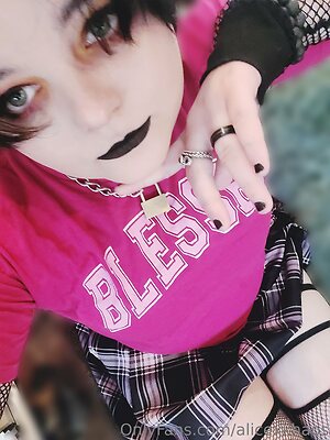 alicexkhaos Nude Leaked Photo #31