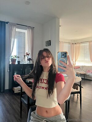 aliciaallen Nude Leaked Photo #11