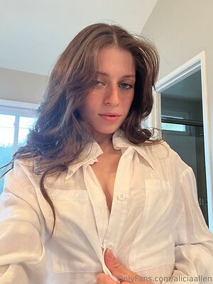 aliciaallen Nude Leaked Photo #16