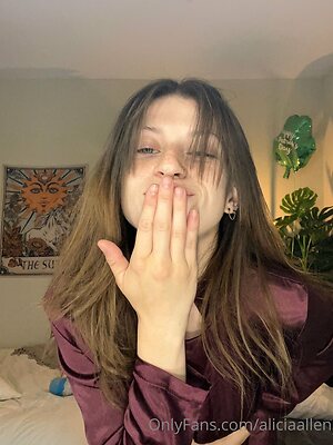 aliciaallen Nude Leaked Photo #36