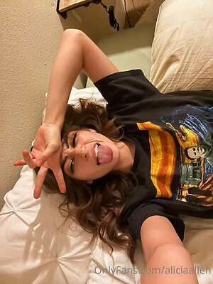 aliciaallen Nude Leaked Photo #38