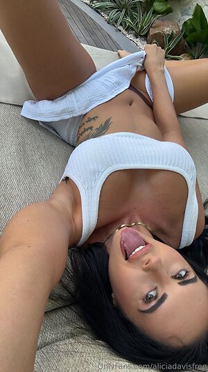 aliciadavisfree Nude Leaked Photo #30