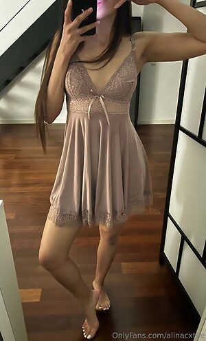 alinacxtee Nude Leaked Photo #2