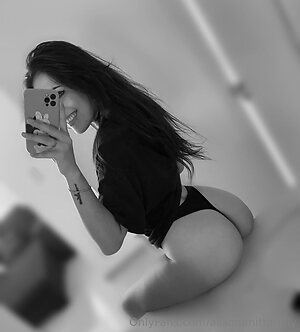 alisonanittaonly Nude Leaked Photo #8