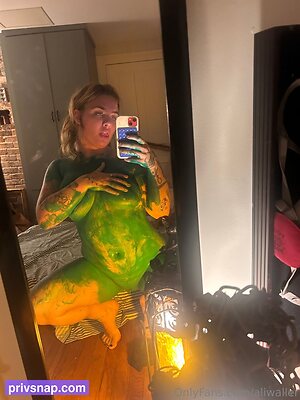 aliwaller Nude Leaked Photo #16