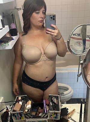 allamericangirlfriend Nude Leaked Photo #28
