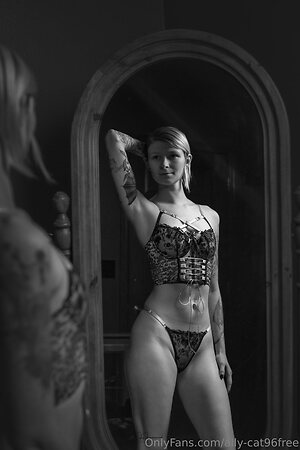 ally-cat96free Nude Leaked Photo #29
