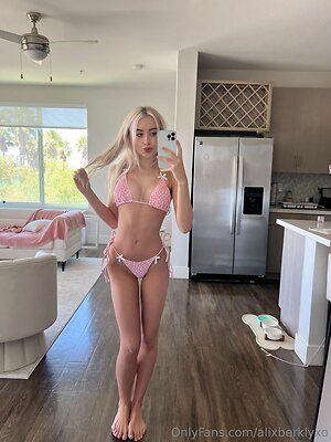 allylanesxo Nude Leaked Photo #7