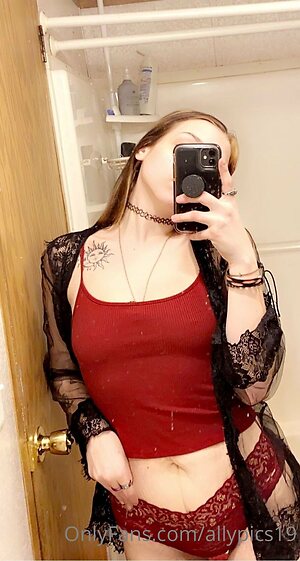 allypics19 Nude Leaked Photo #6