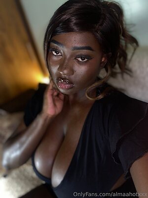 almaahotxxx Nude Leaked Photo #19
