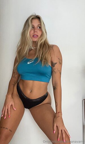 almanavarro Nude Leaked Photo #38