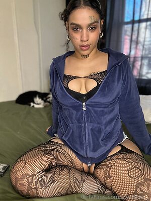 alycakes   Nude Leaked Photo #18