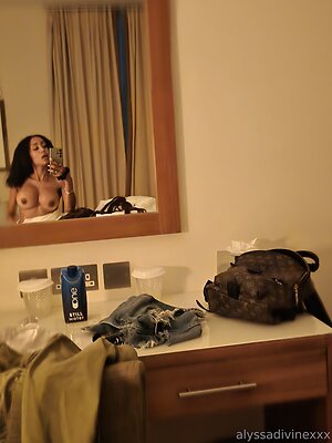 alyssadivinexxx Nude Leaked Photo #12