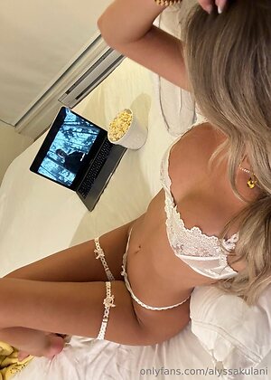 alyssakulani Nude Leaked Photo #9