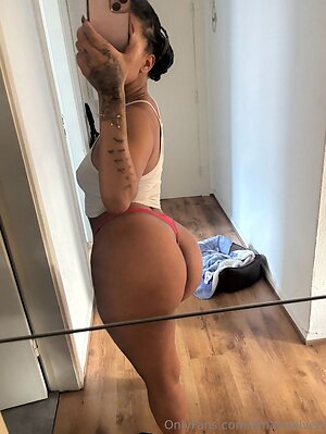 amandalvee Nude Leaked Photo #14