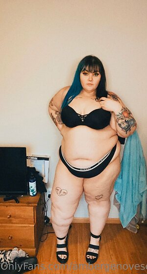 ambergenovese Nude Leaked Photo #16