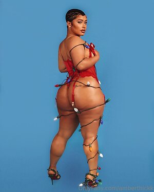 amberthickk Nude Leaked Photo #6